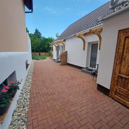 Belvarosi Apartmanhaz 2 Aparthotel 3*