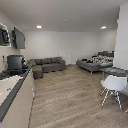 Belvarosi Apartmanhaz 2 Aparthotel 3*
