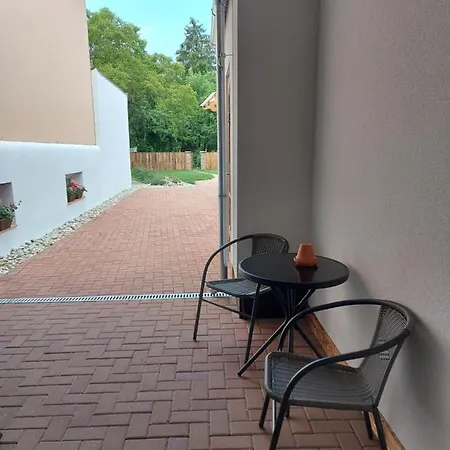 Belvarosi Apartmanhaz 2 3* Szigetvár
