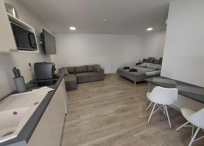 Belvarosi Apartmanhaz 2 公寓式酒店 3*