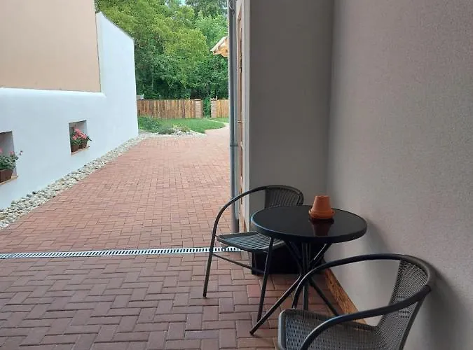 Belvarosi Apartmanhaz 2 3* Szigetvár